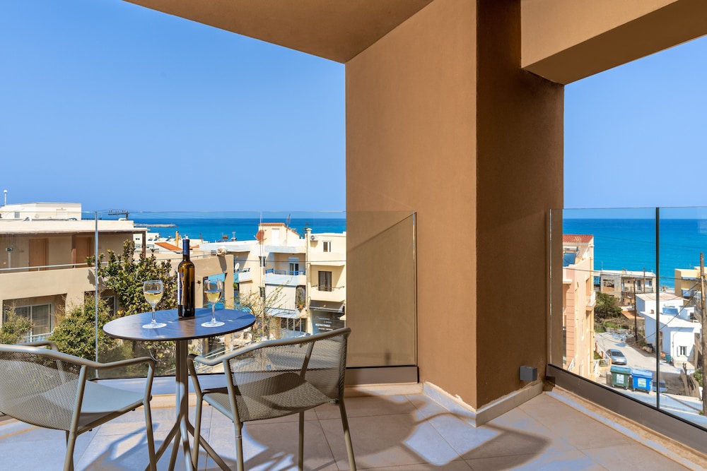 Minos Ambassador Suites Spa 10/50