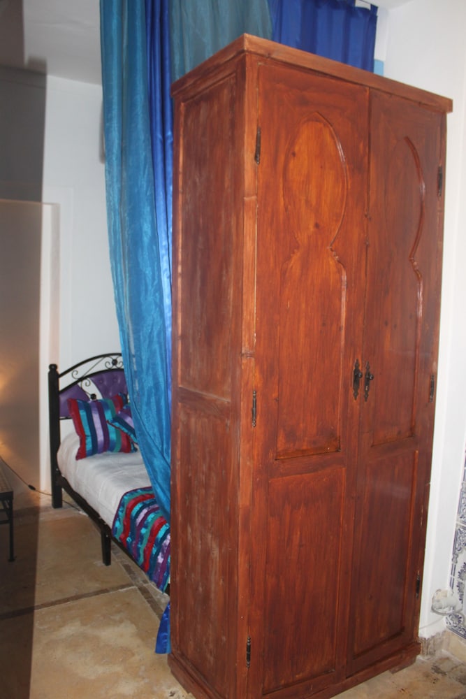 Riad Amra 17/34