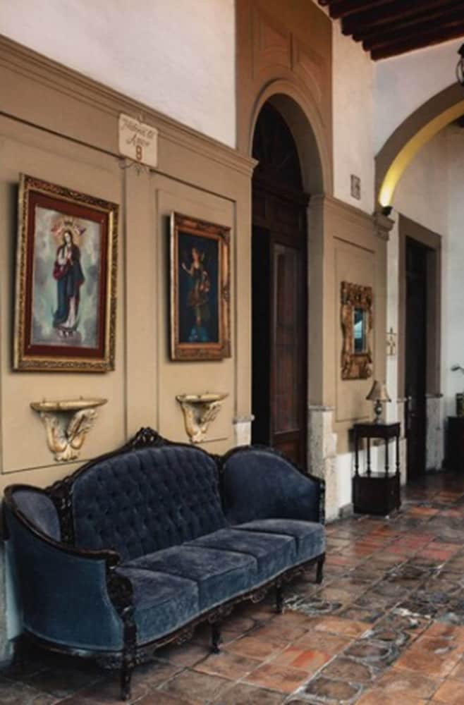 Casa Pedro Loza 32/43