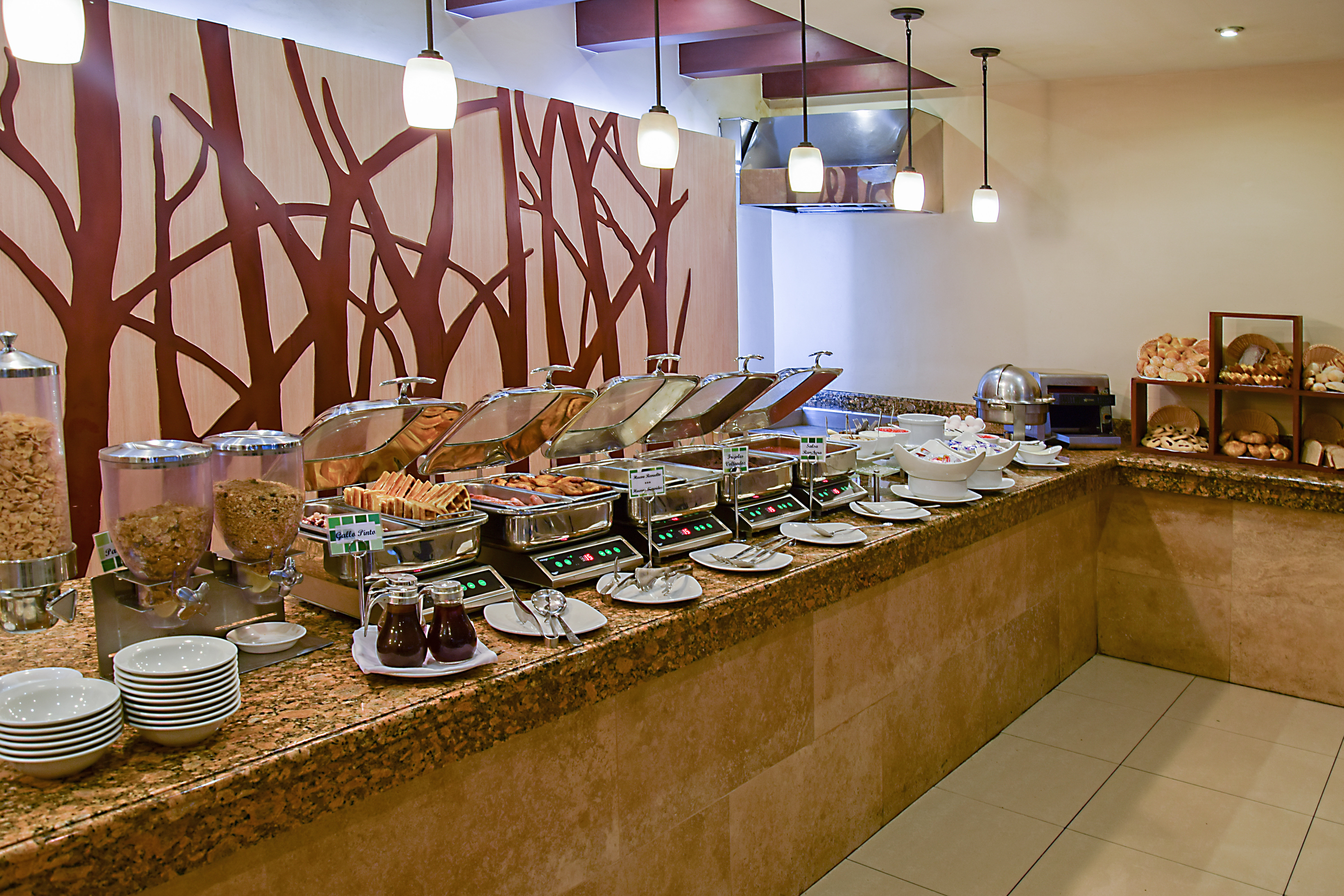 HOLIDAY INN GUATEMALA 47/78