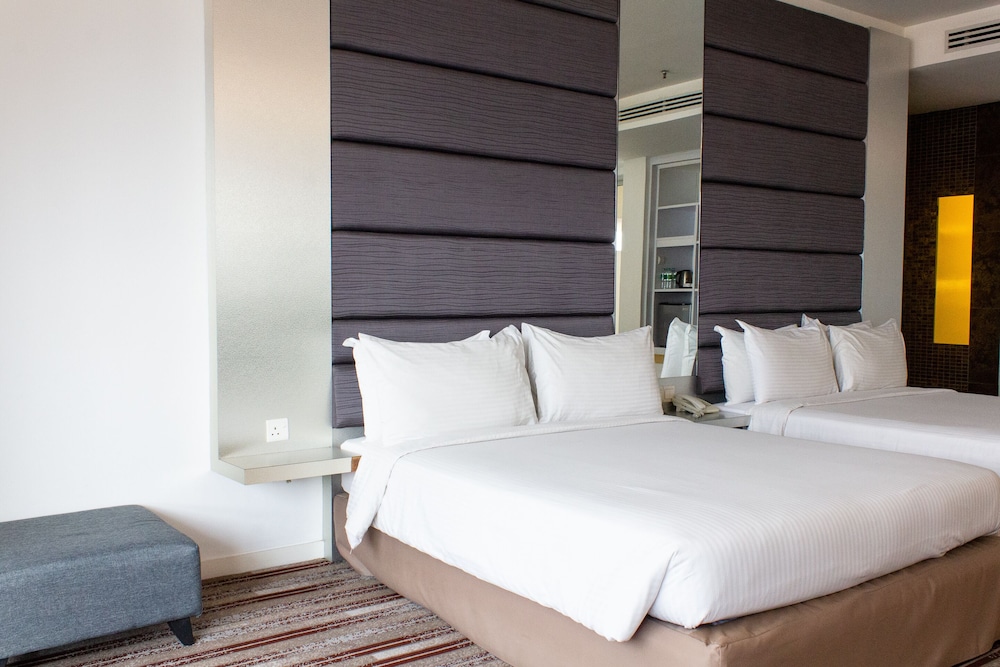THE 5 ELEMENTS HOTEL 21/74
