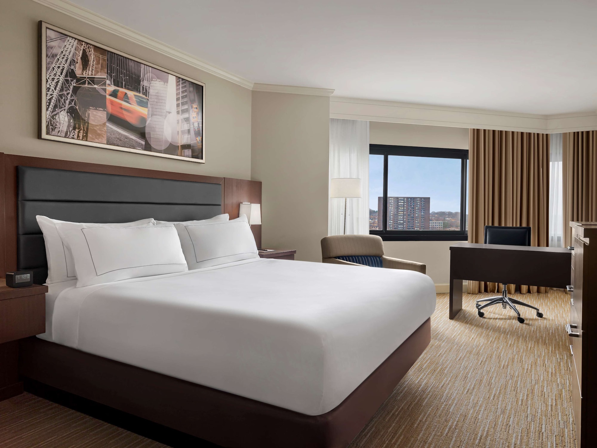 Room at DoubleTree by Hilton Hotel Fort Lee - George Washington Bridge, FORT LEE - NJ