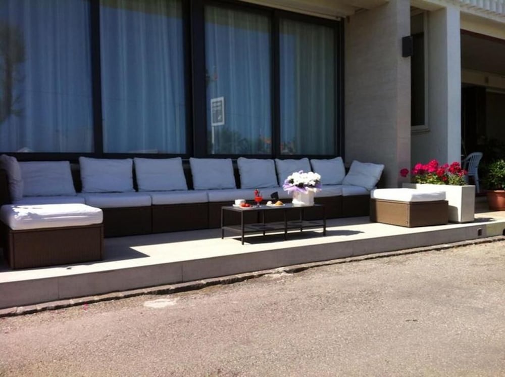 Hotel Aurora 14/27
