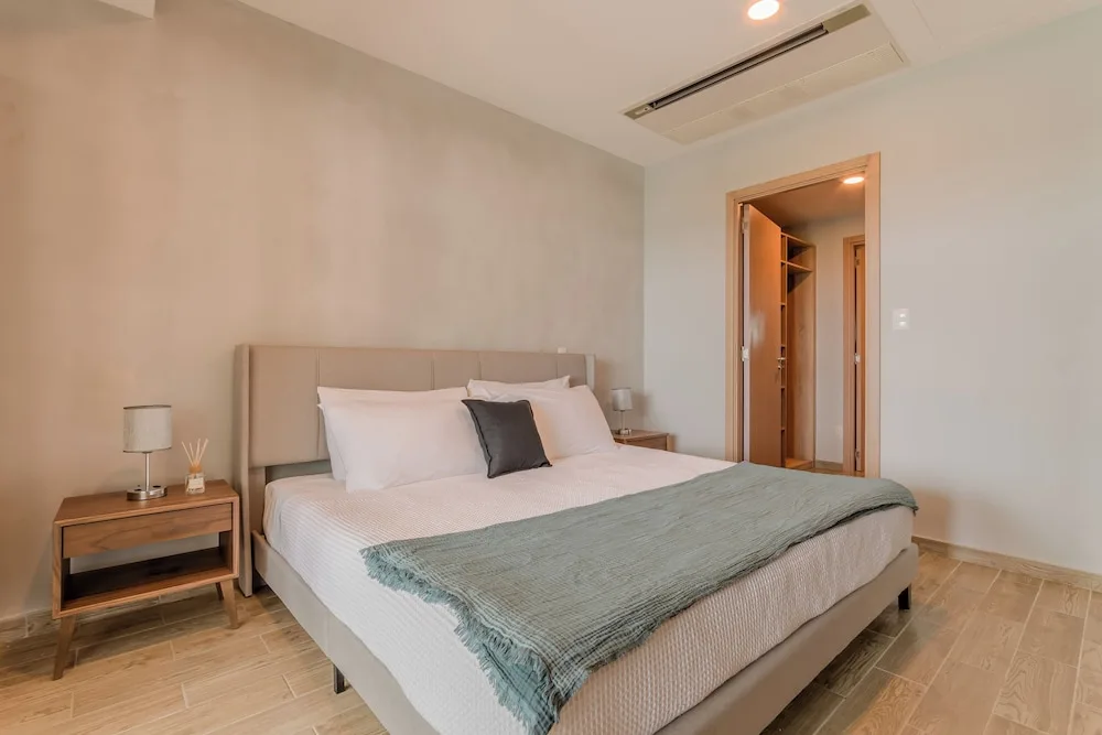 Amaan Vacation Suites 12/50