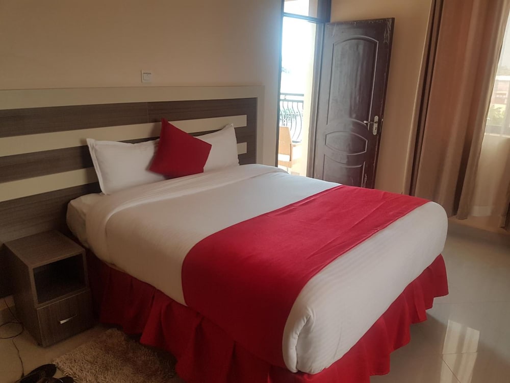 Mara Frontier Hotel 8/36