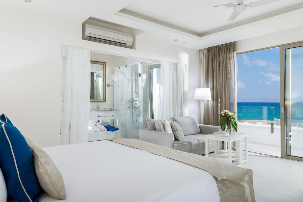 2 Bedrooms, Spa, Suite, 2 King Beds, Sea View, 2 Sofa, Private Pool