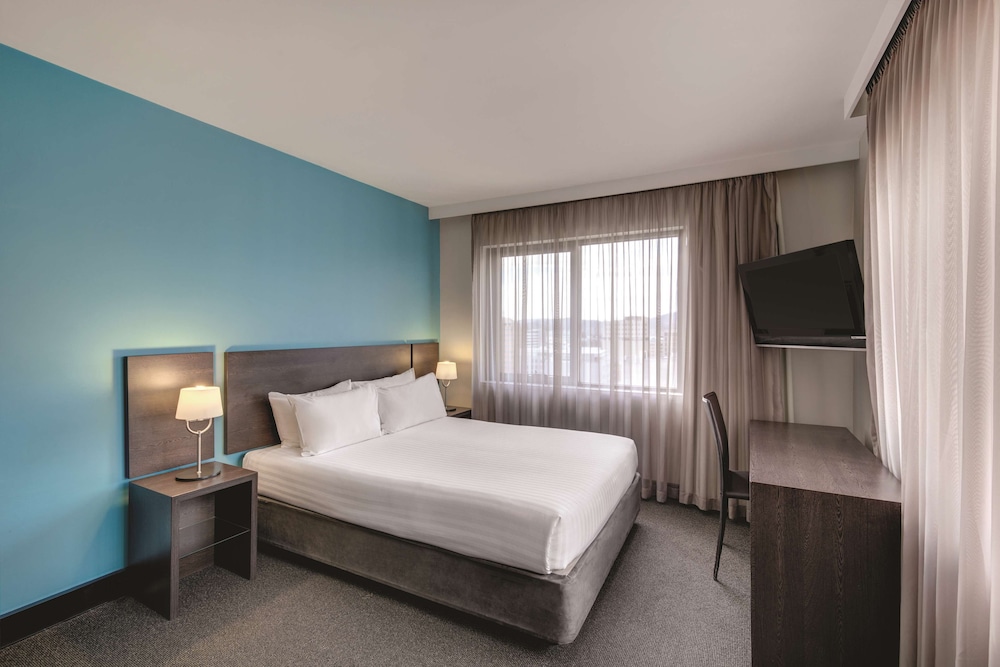 TRAVELODGE HOBART 25/70