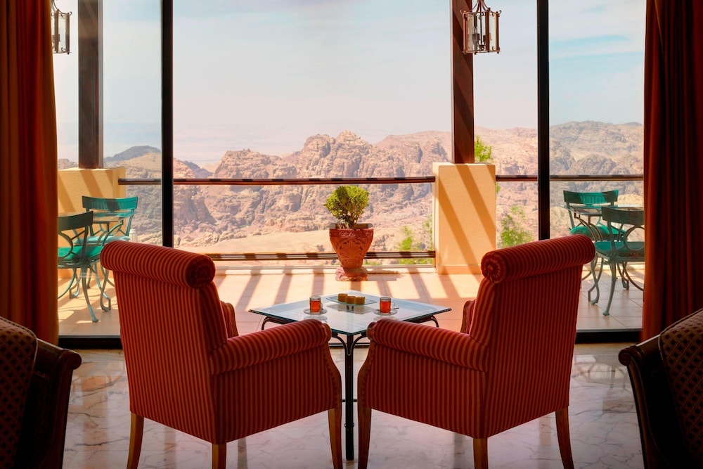 Petra Marriott Hotel 41/43