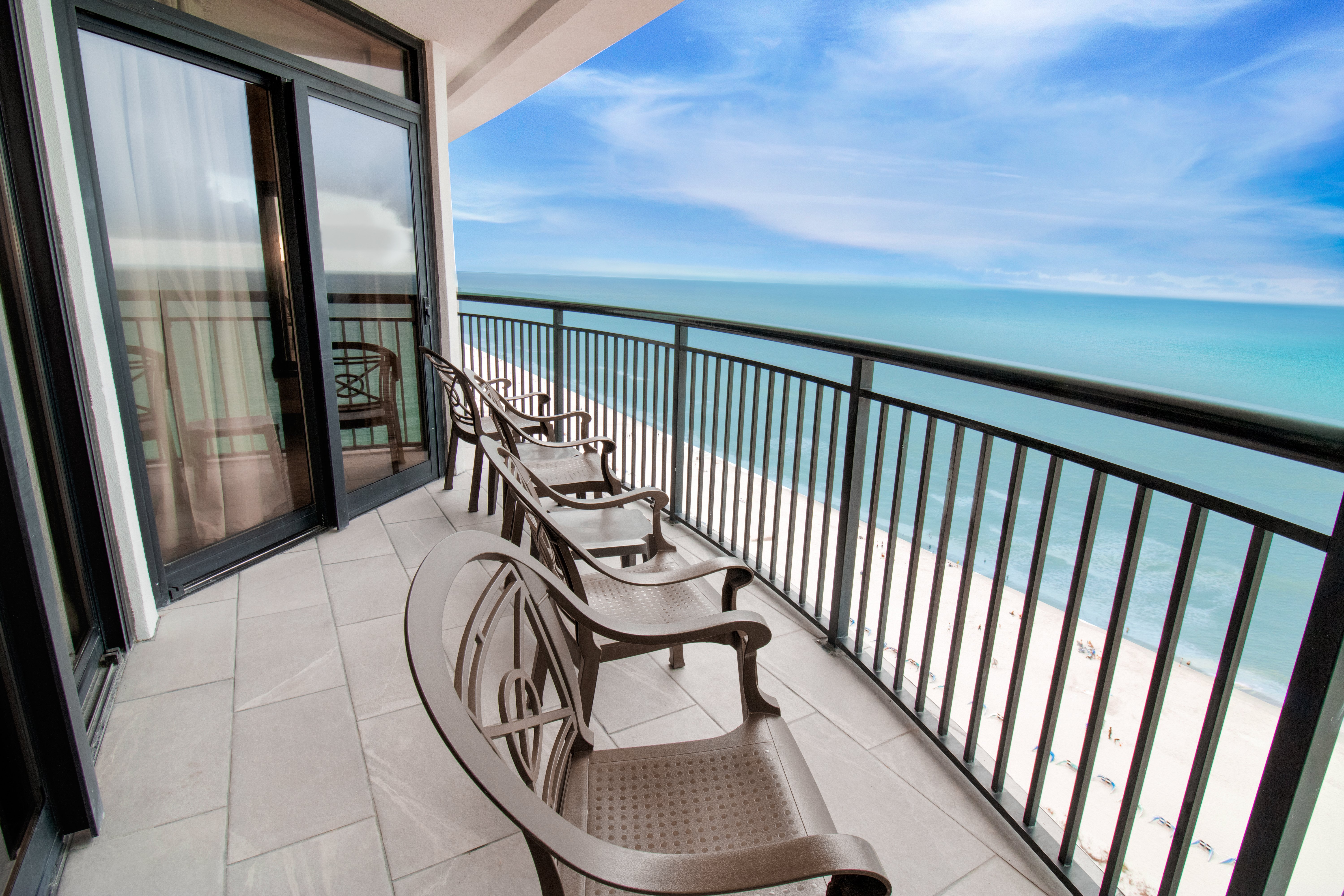 Breakers Resort 40/80