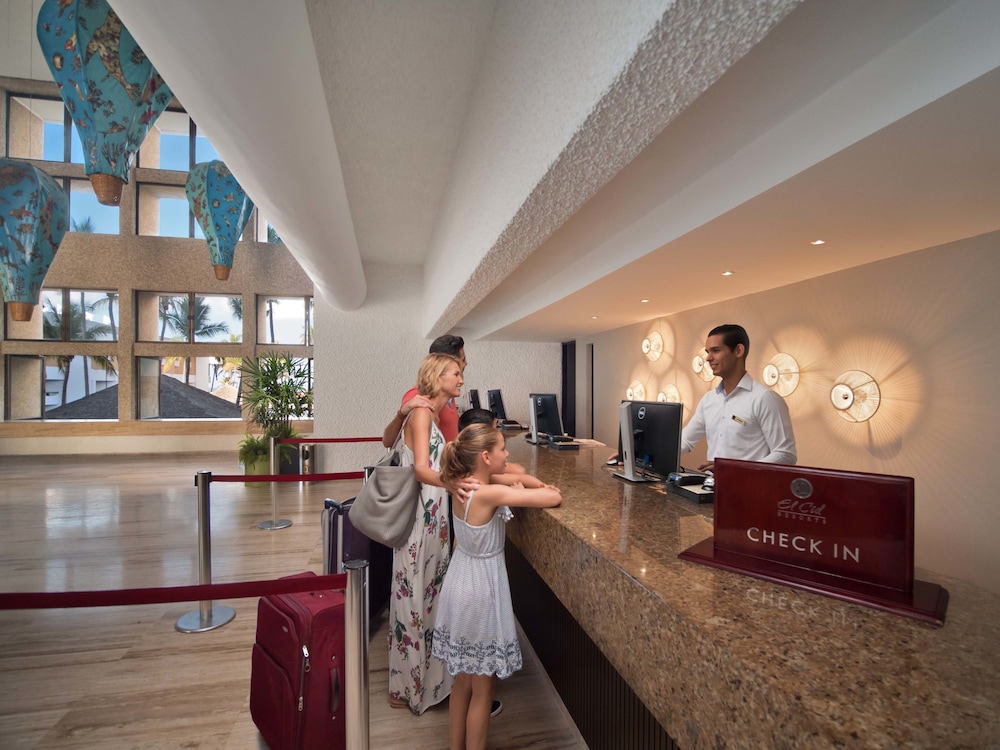El Cid Castilla Beach Hotel 6/50