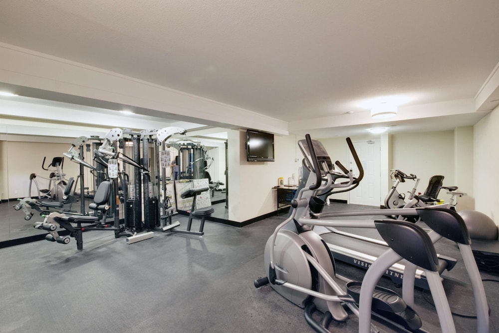 Coast Kamloops Hotel And Conference Centre 25/50