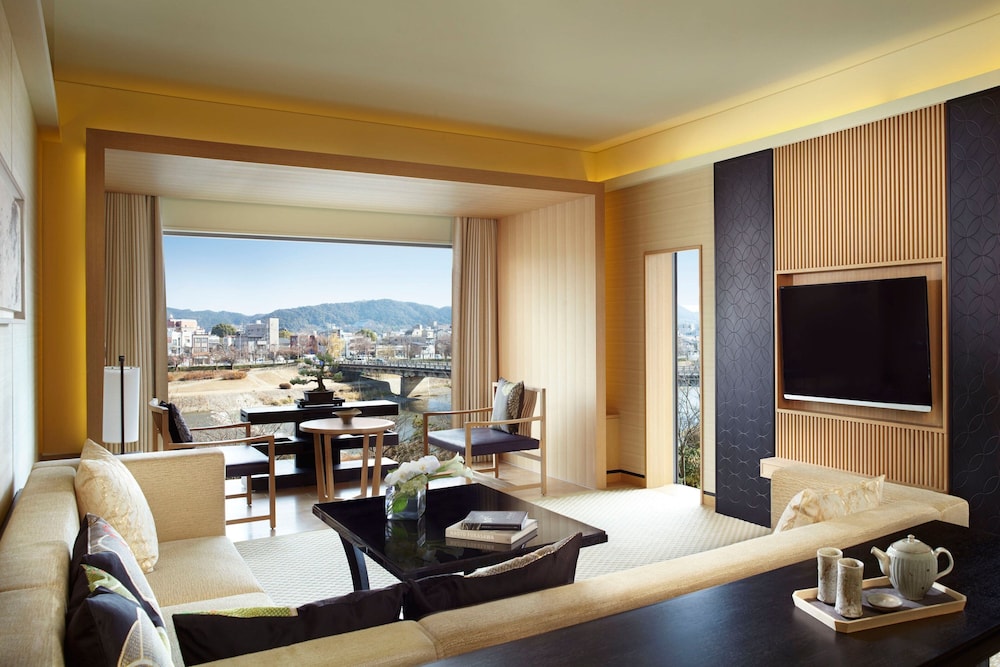 The Ritz Carlton Kyoto 36/55