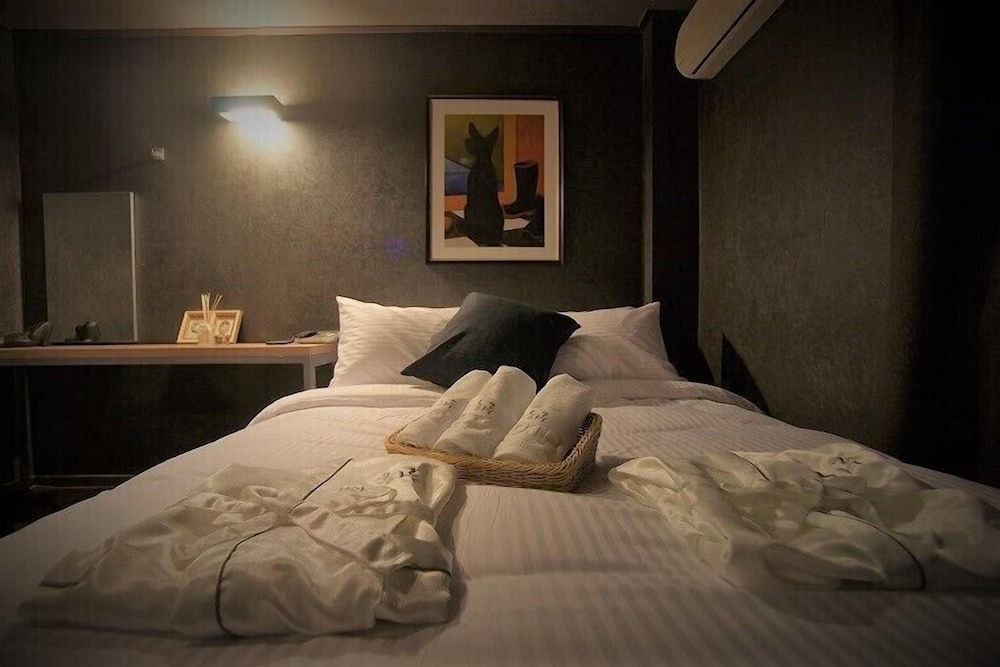 Hotel Haru 2/10