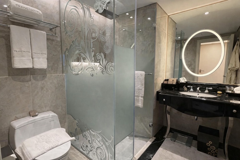 Trans Hotel Jakarta 49/50