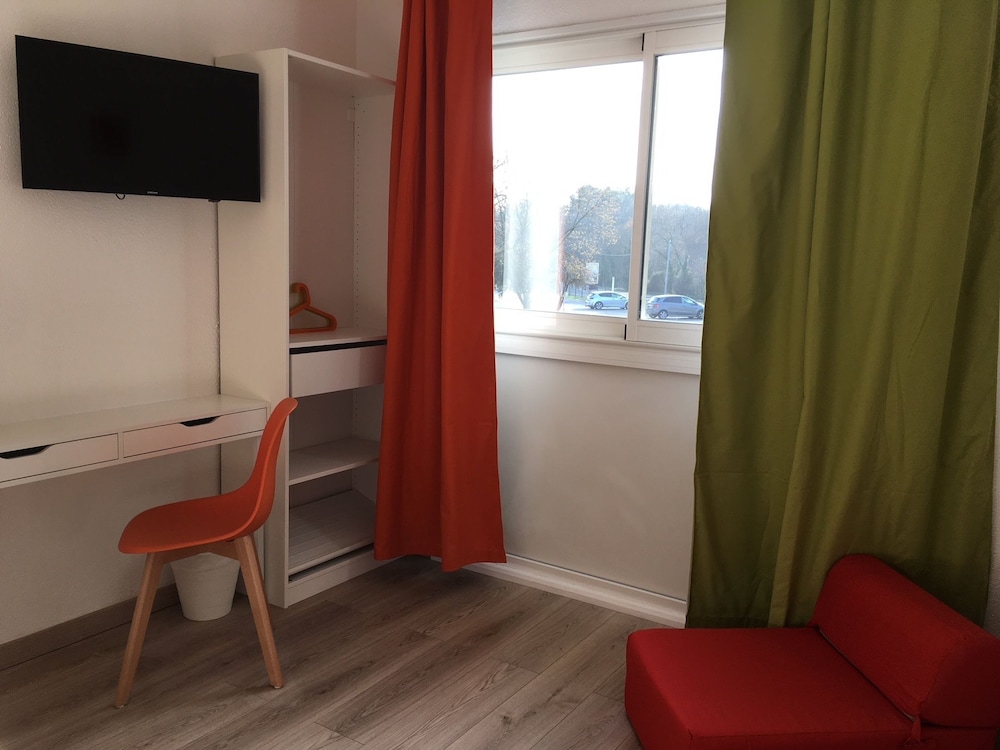 Brit Hotel Salon De Provence 23/30