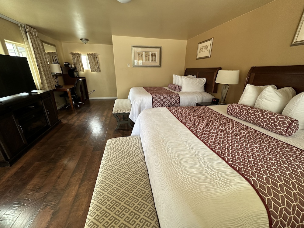 Abram Inn & Suites 33/65