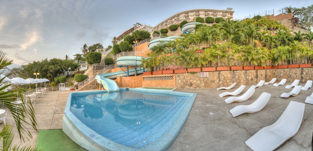 Alba Suites Acapulco 42/59