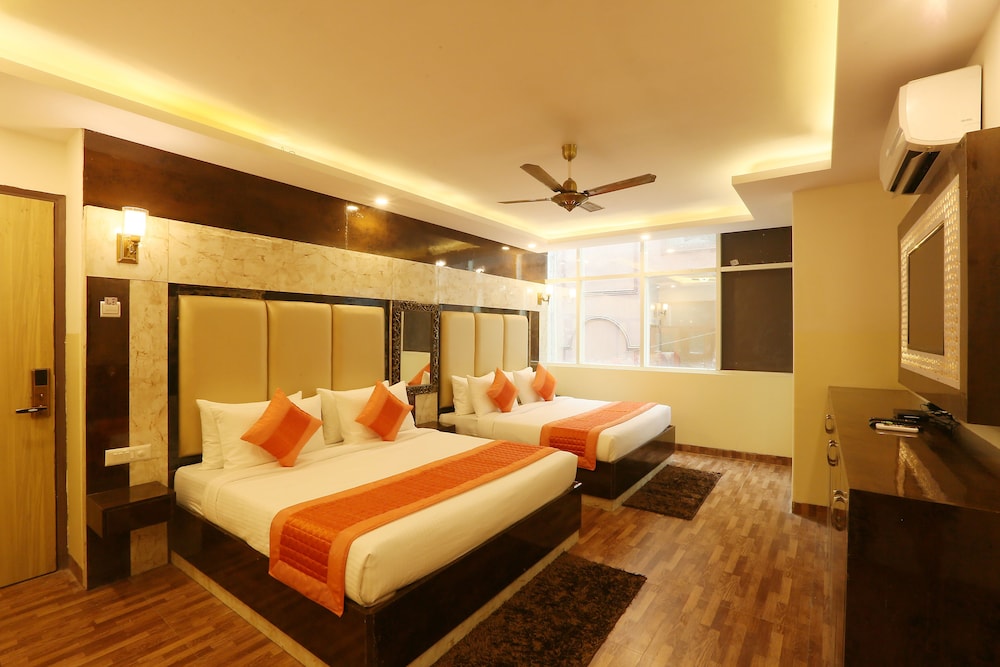 FAMILY SUITE, DOUBLE BED