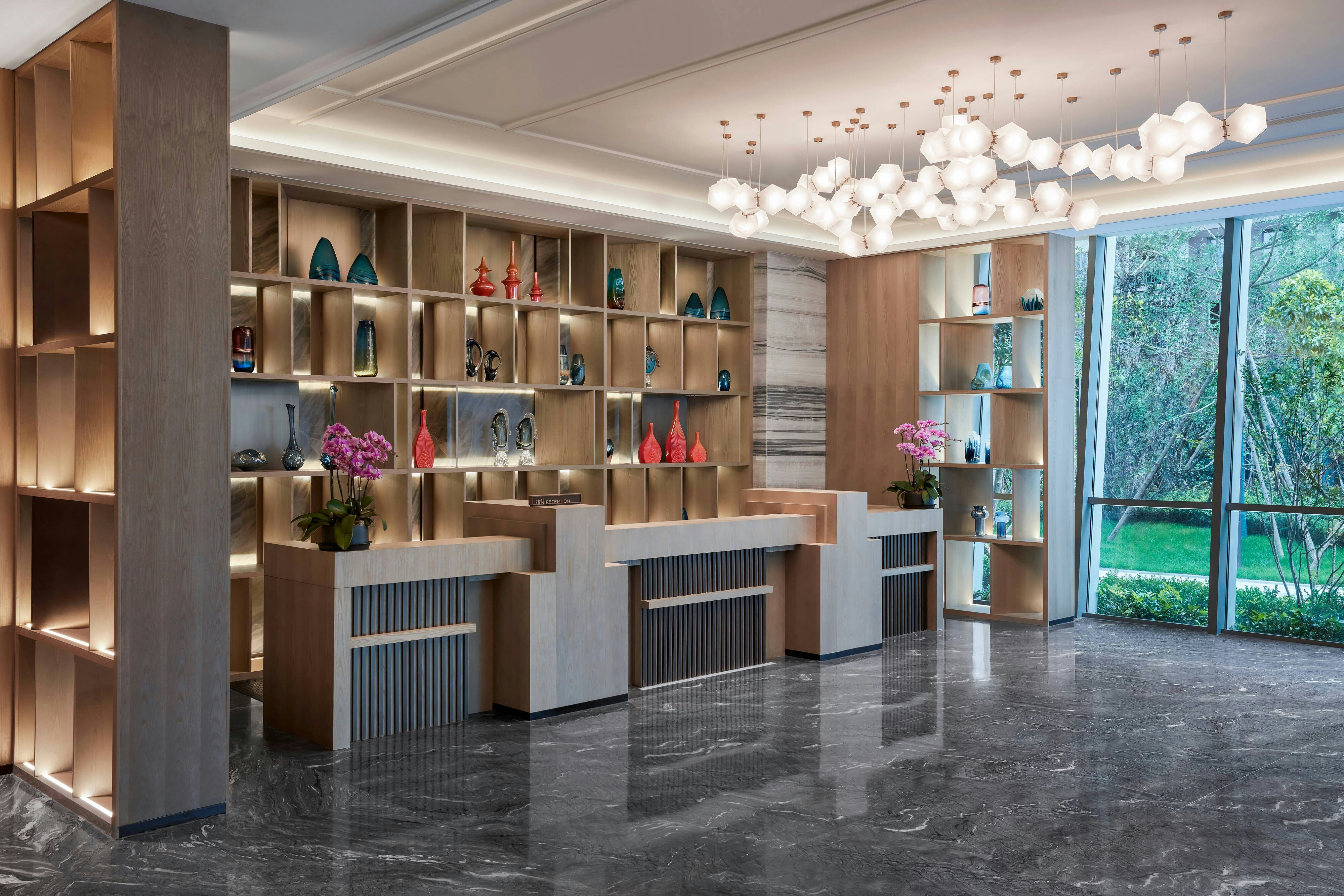 Delta Hotels Kunming 2/3
