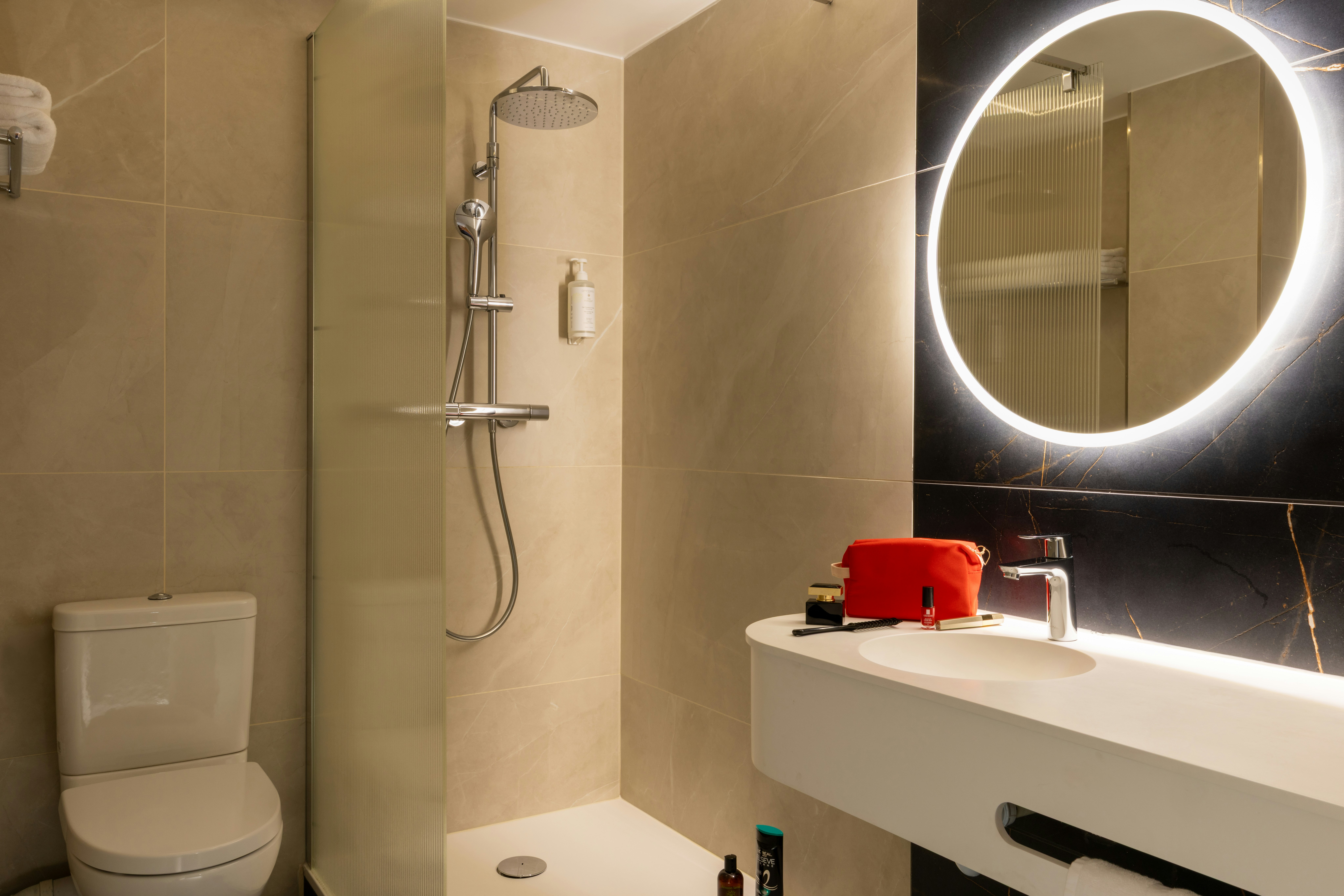Hotel London Paris 48/50