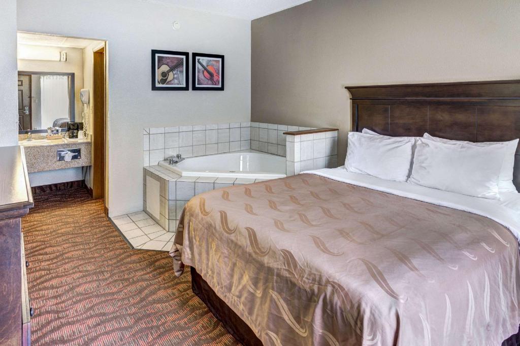 Upgrade, Efficiency, Suite, Queen Bed