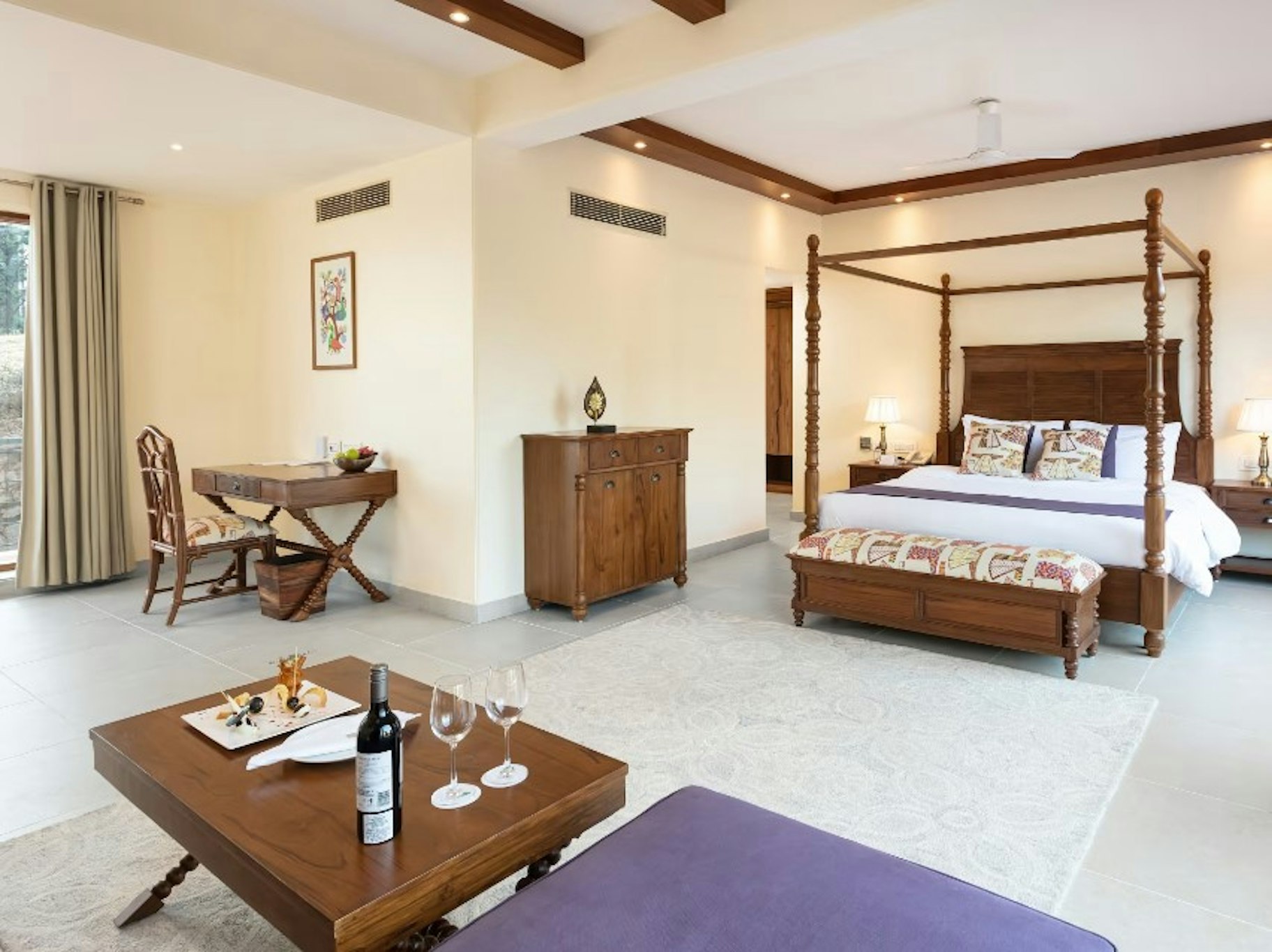 SURYA VILAS LUXURY SPA & RESORT 10/25