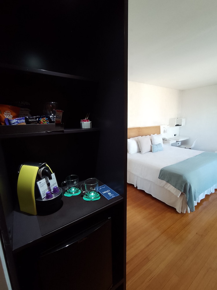 CASACALMA HOTEL 24/64