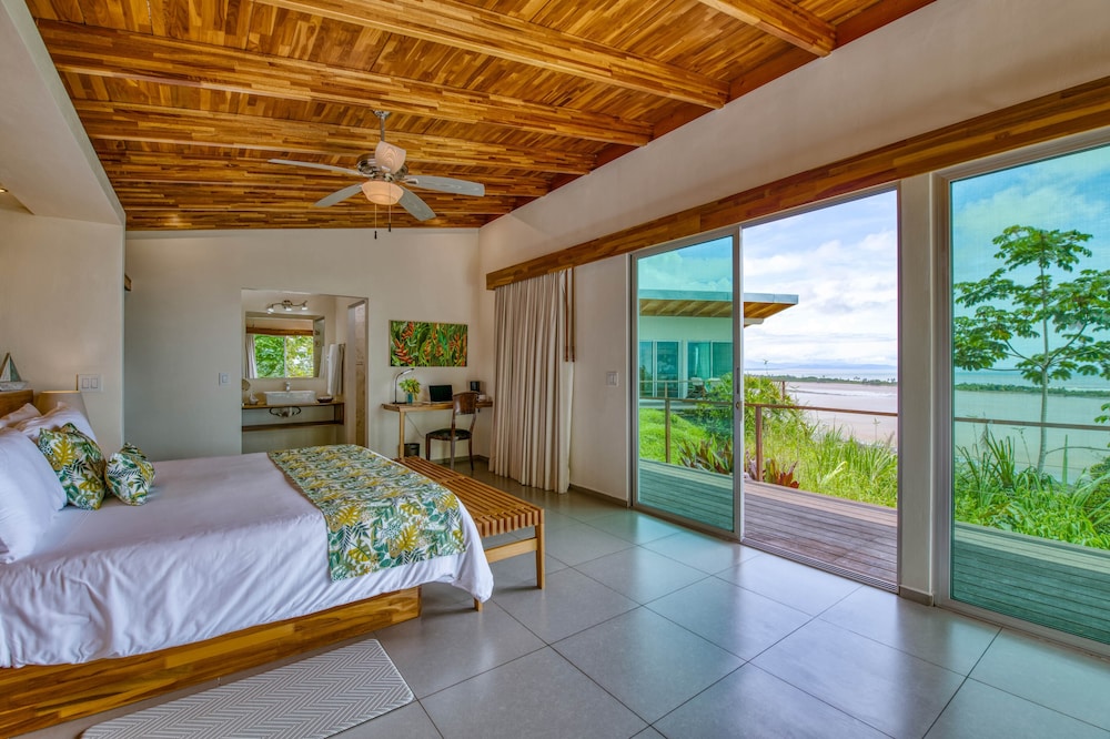 El Castillo - Adults Only 11/50