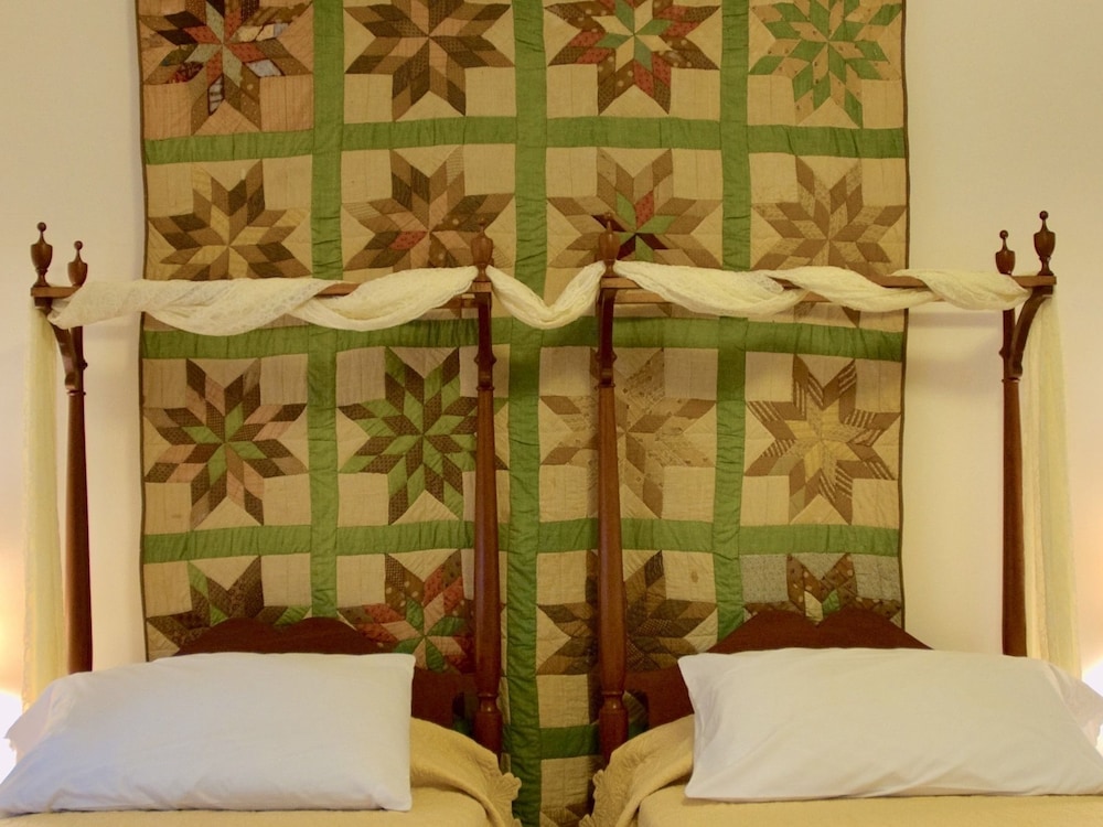 Oak Grove Bed and Breakfast 10/50