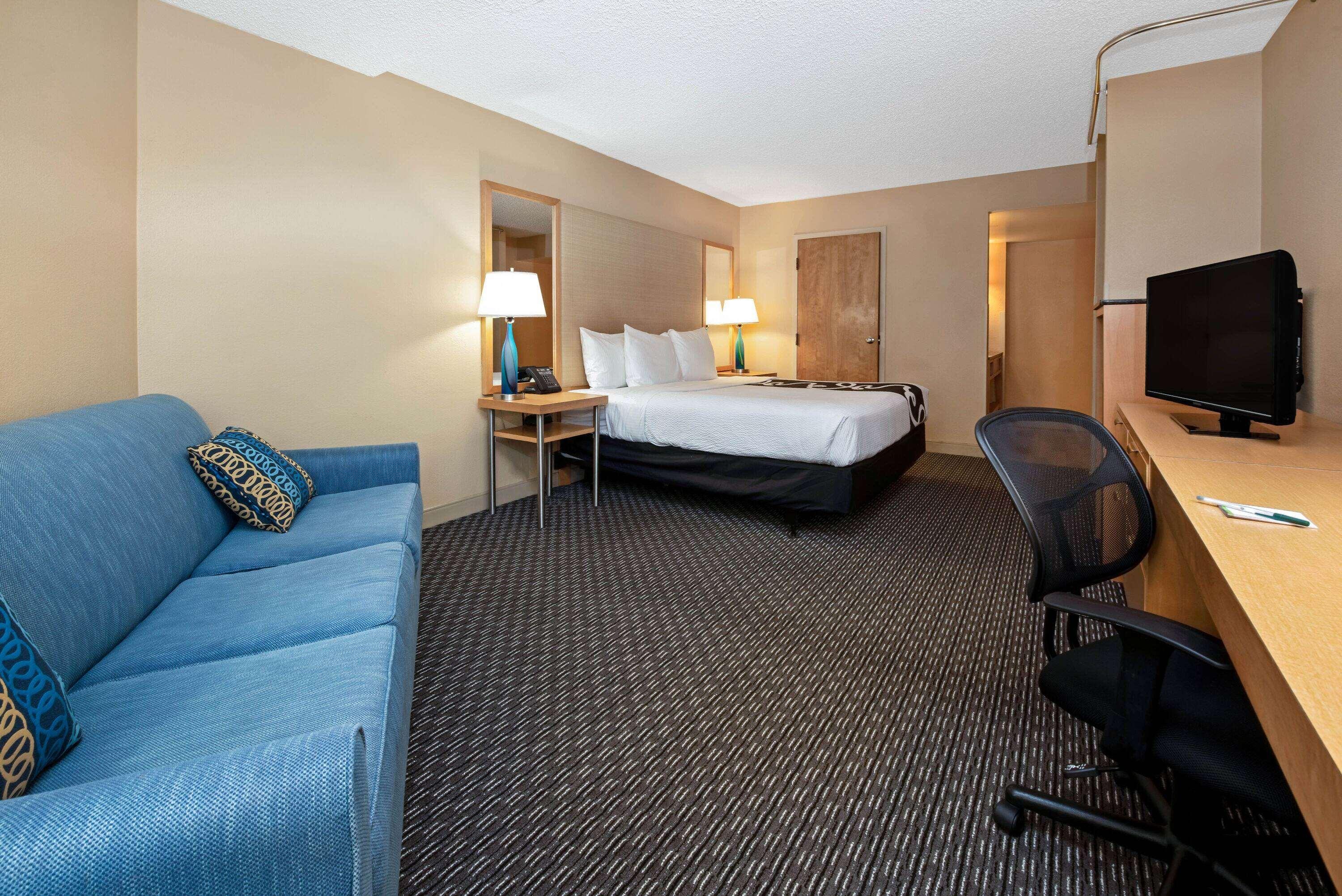 Suite, King Bed