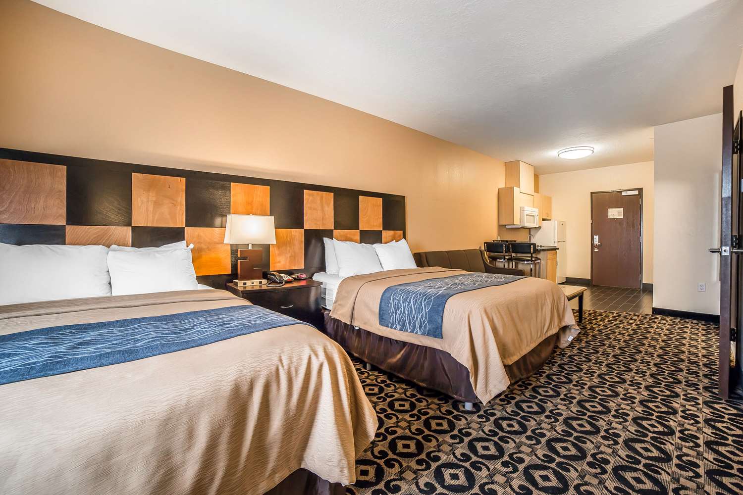 COMFORT INN BALLARD-ROOSEVELT 13/30