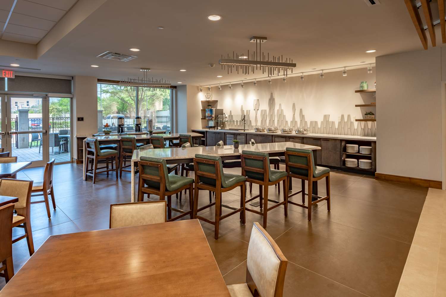 restaurant cafeteria
