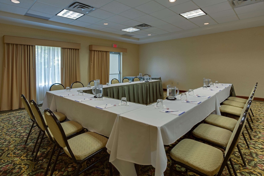 Hilton Garden Inn Cleveland Airport 25/28