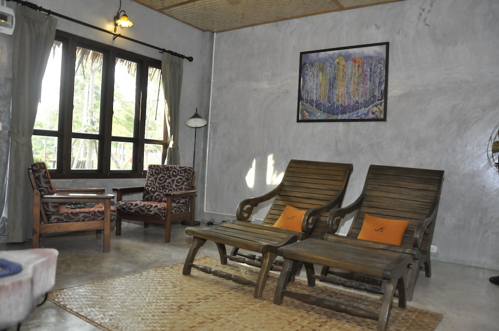 The Charm Boutique Resort & Hotel 31/46