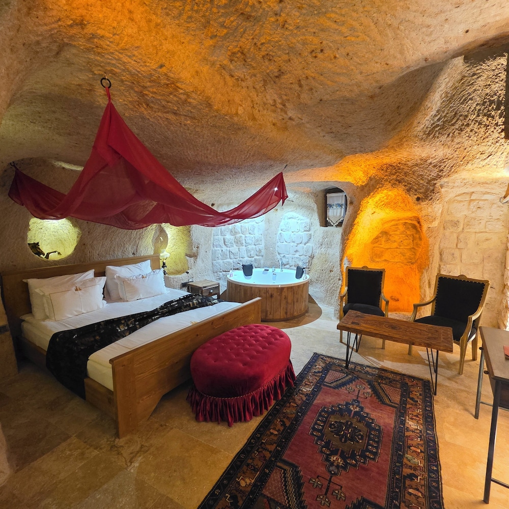 Patina Cappadocia 12/50