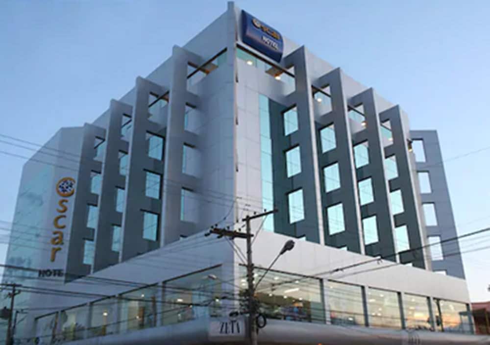 Oscar Hotel Executive 1/44