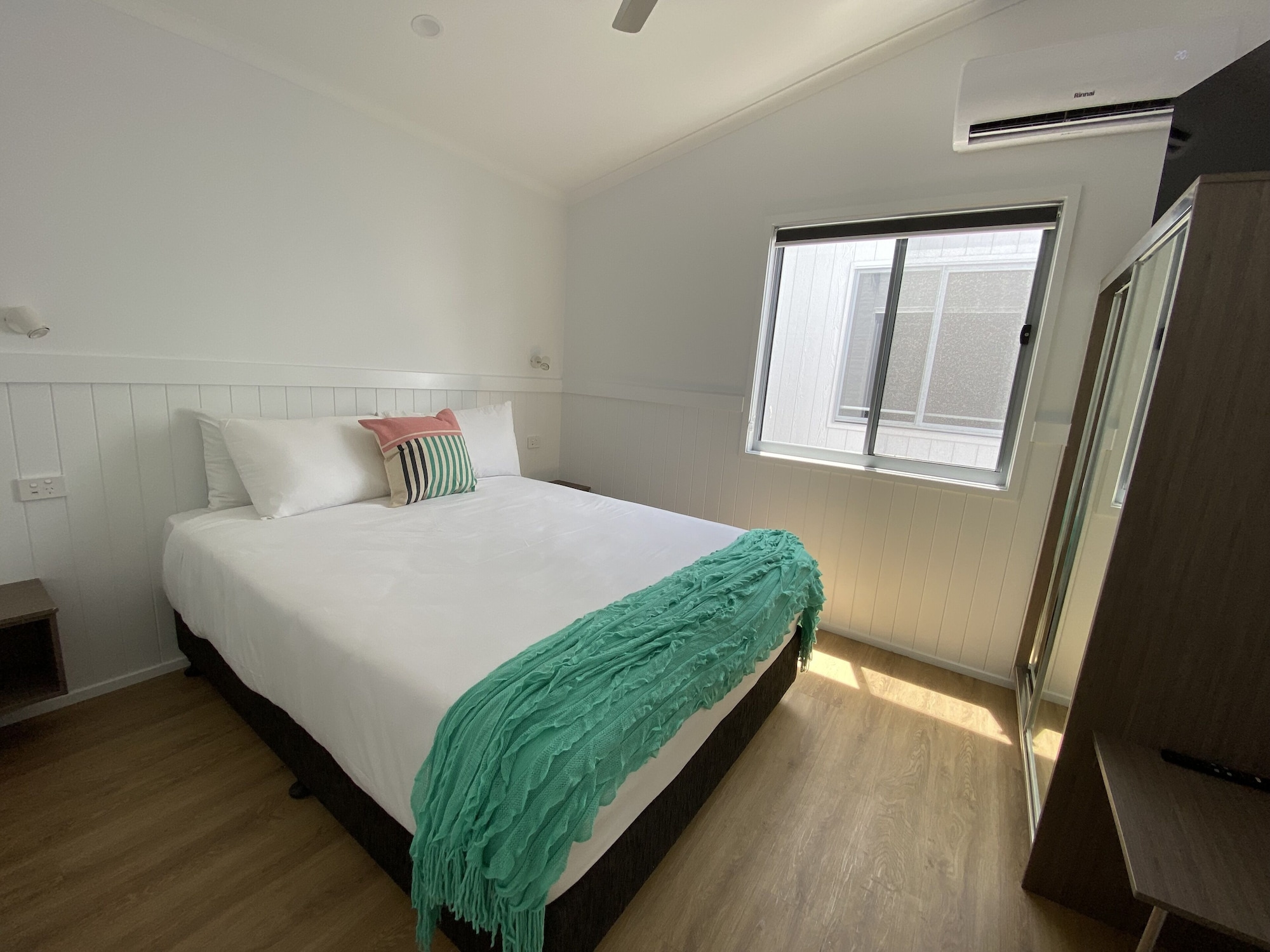 2 BEDROOMS, DELUXE, VILLA, POOL VIEW, POOL SIDE