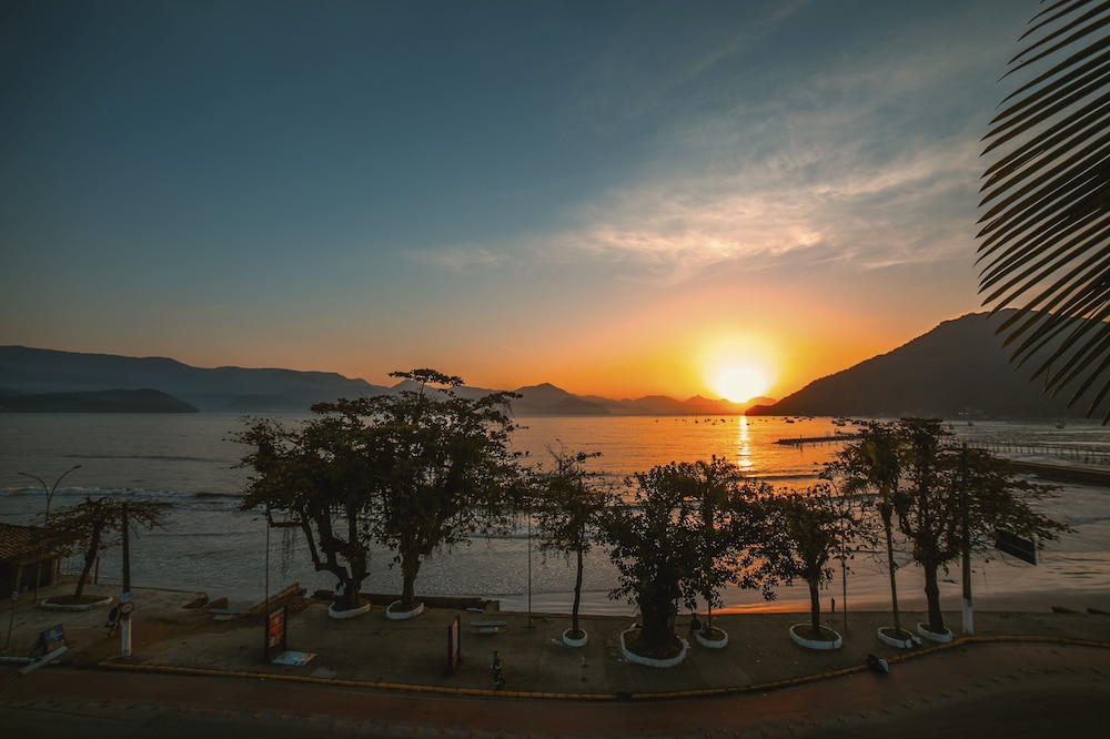 Ubatuba Praia Hotel 44/50