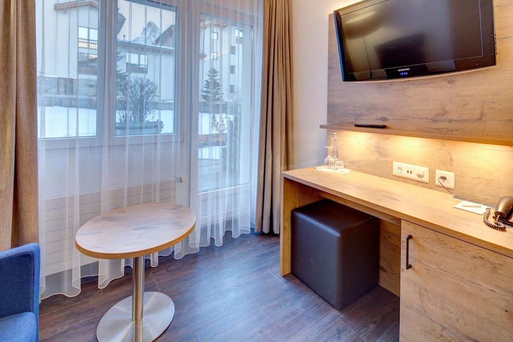 Alpen Resort & Spa 25/35