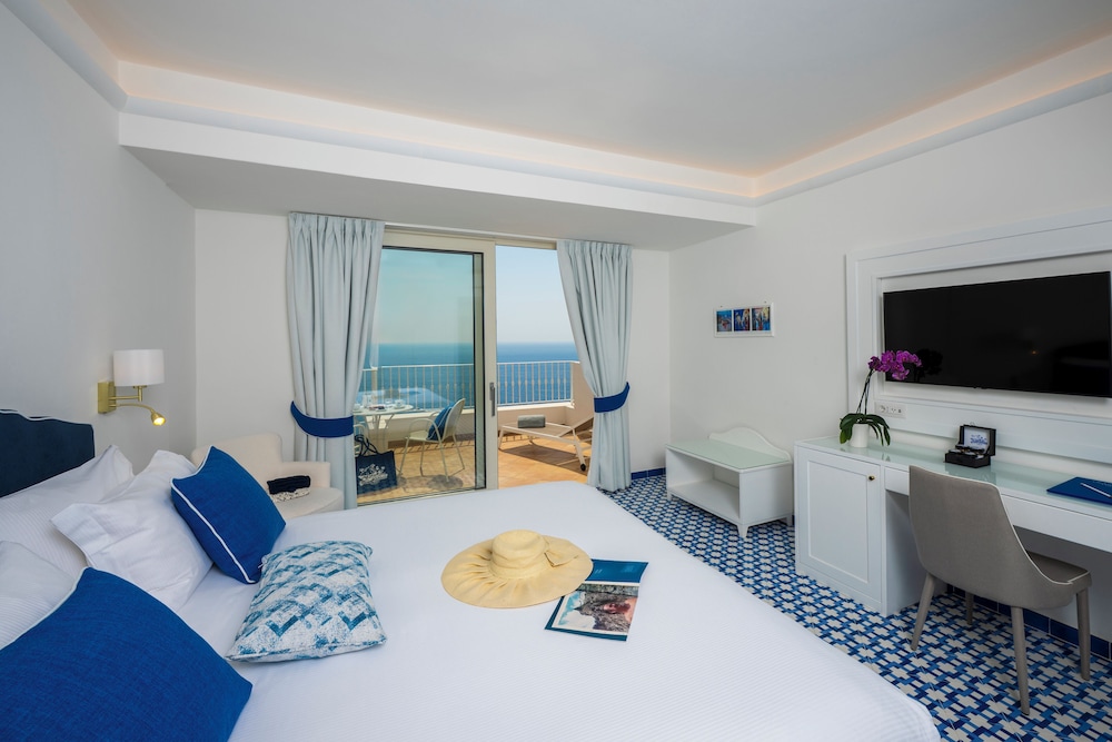 Grand Hotel Tritone 15/76