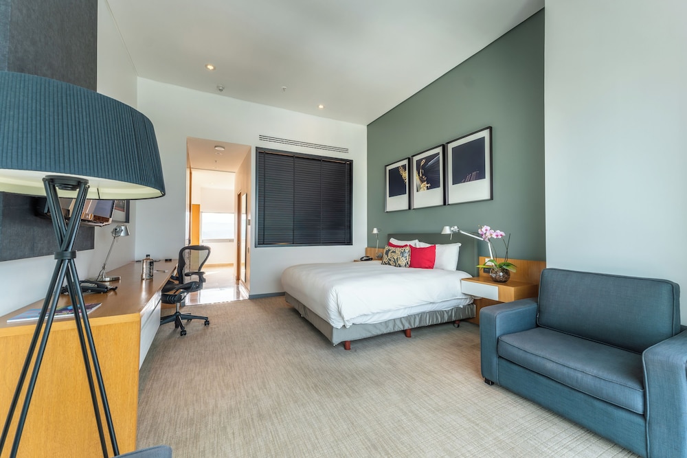 Executive, Studio, Suite, King Bed, The Paragon Hotel Mexico City Santa Fe by Accor 8/10