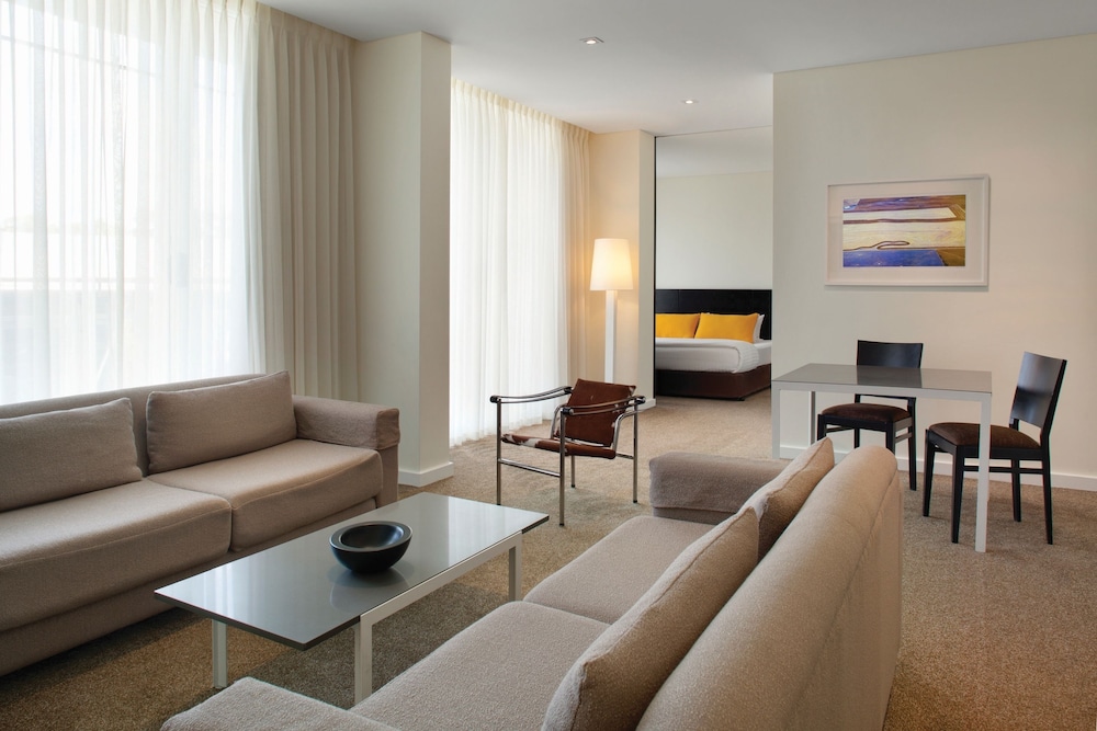 Adina Apartment Hotel Perth 47/73