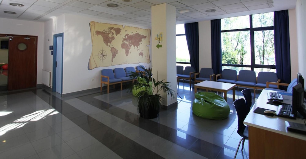 Bilbao Aterpetxea Hostel 21/37
