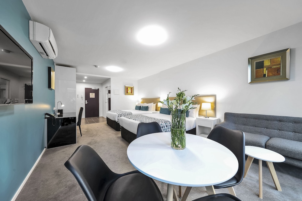 Pegasus Aparthotel 35/43