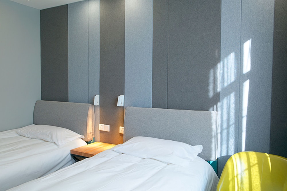 Cloudland International Youth Hostel 14/62