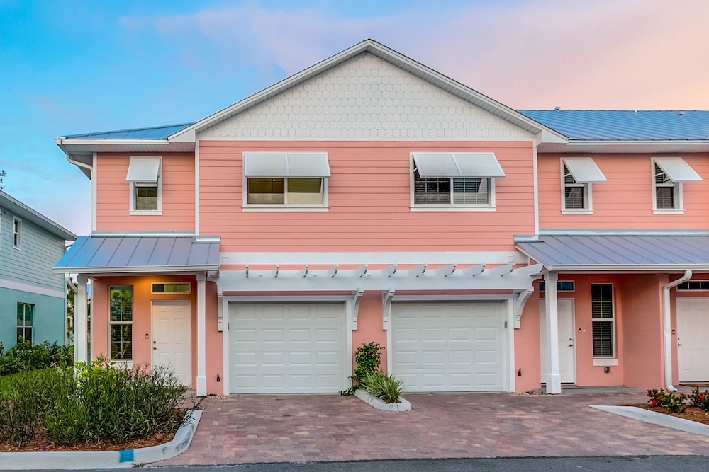 Cape Crossing Resort & Marina 3/68