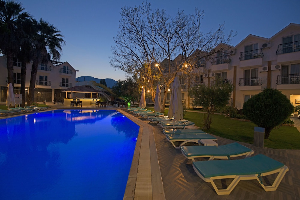 Grand Emir Hotel & SPA 9/85
