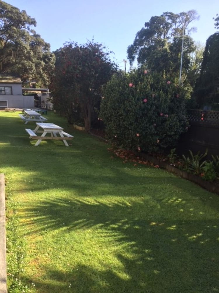 Pembrooke Motor Lodge, Whangarei 26/29