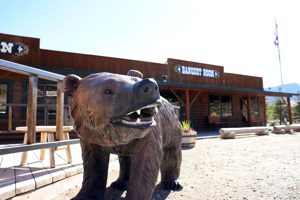Yellowstone Valley Inn 44/50