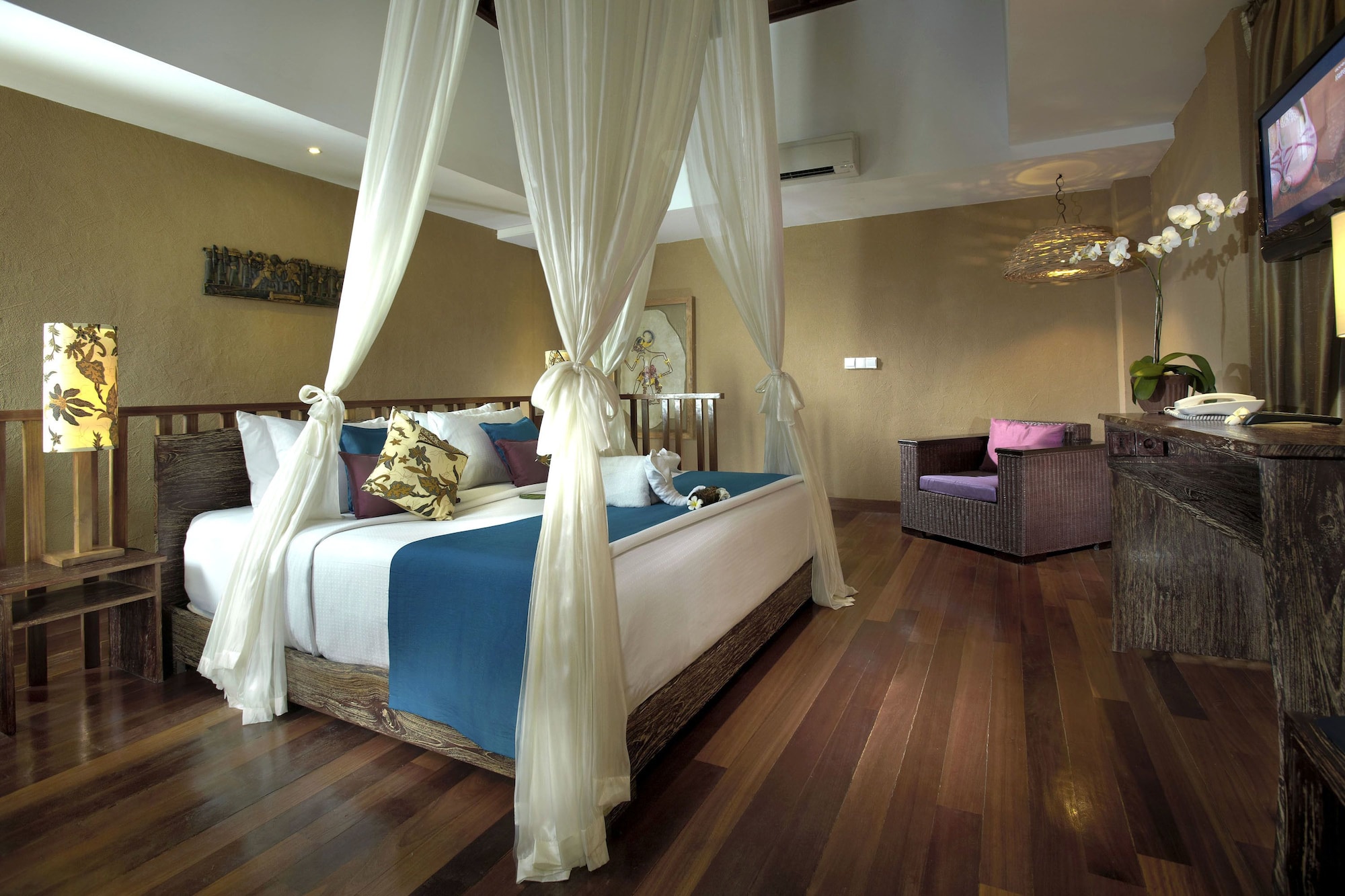 ROOF TOP, DUPLEX, VILLA